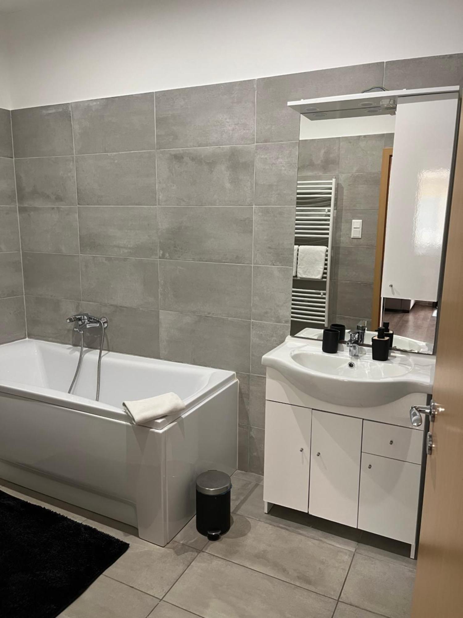 Solaris Apartman ザラカロシュ エクステリア 写真